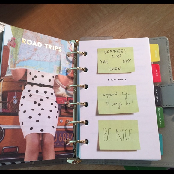 *SOLD* Kate Spade Tudor City Debra Pocket Planner - Picture 3 of 4