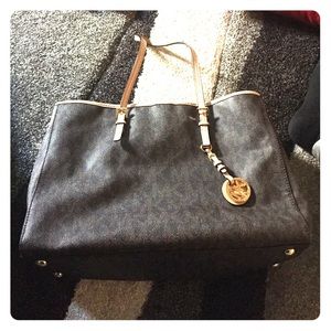 Michael Kors Bag and Wallet!