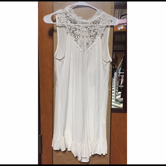 Pitaya Dresses & Skirts - BOUTIQUE BRAND WHITE ROMPER BRAND NEW W/ TAGS