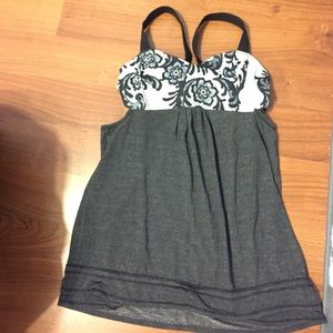 Lululemon workout top