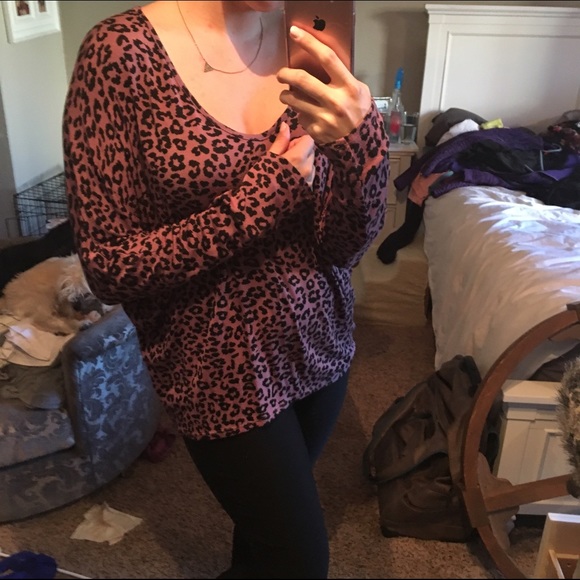 Long sleeve purple leopard - Picture 1 of 3