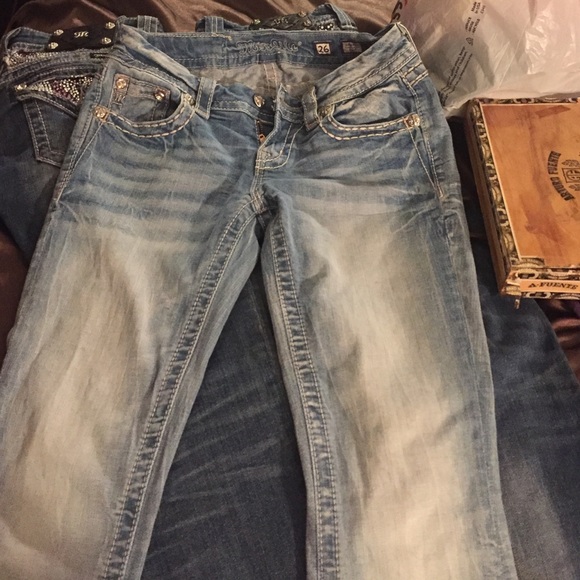 Size 26 miss me jeans 😊 - Picture 3 of 4