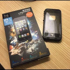 BLACK FRIDAY SALE 🎉 LIFEPROOF iPhone 5/5s