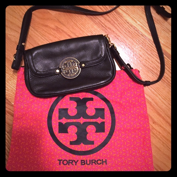 Tory Burch Amanda Crossbody - Picture 1 of 4