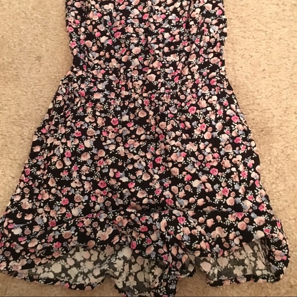 Floral romper - Picture 3 of 3