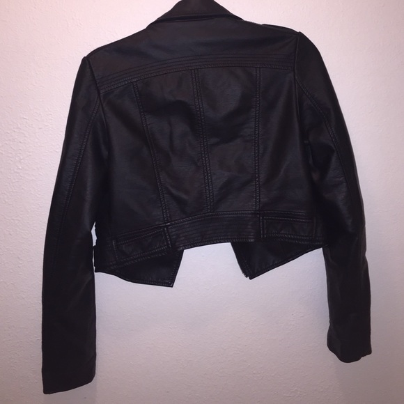Leather jacket. - Picture 2 of 4