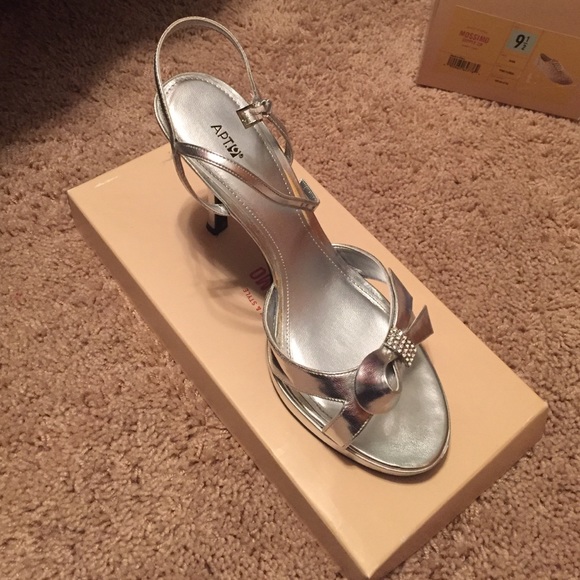 Evening shoes