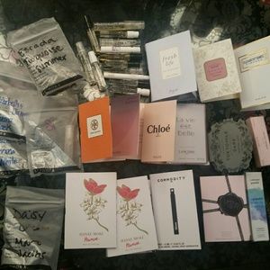 Lot of 33 perfume samples
