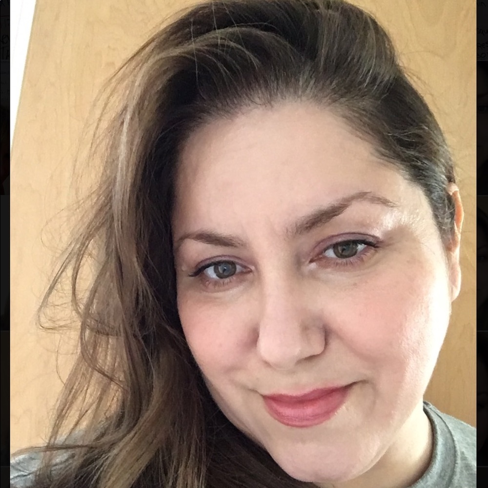 Meet your Posher, Otilia