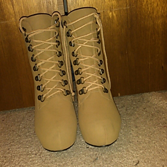 Booties. Boot heels - Picture 2 of 2