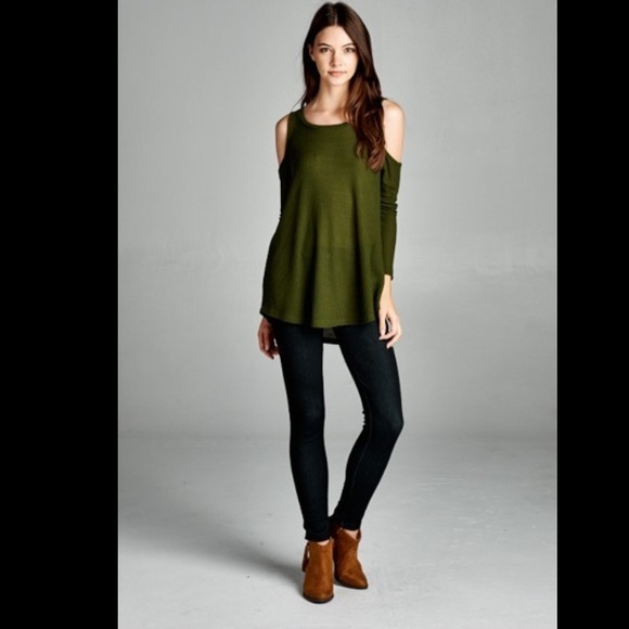 🎉HP🎉Thermal Fabric Sexy Top - Picture 3 of 4