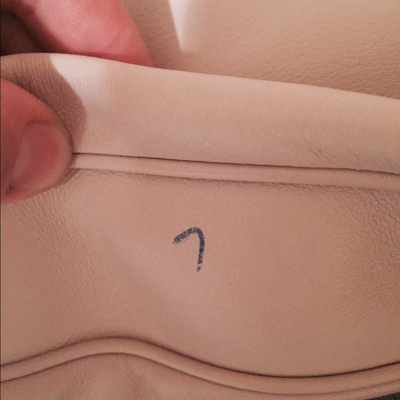 Final reduction:) Ferragamo Kayla leather bag - Picture 3 of 4