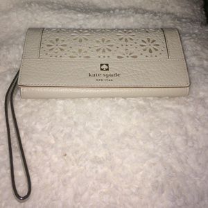Kate Spade linney perri lane wristlet