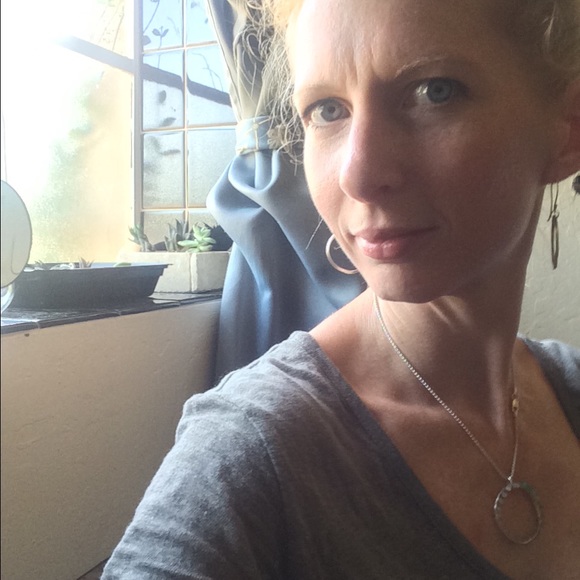 Meet your Posher, Kendra