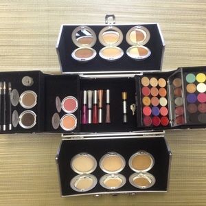Ultimate Face Professional Make up Kit