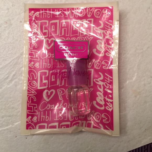 Coach poppy flower sample