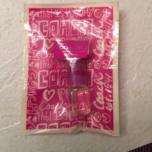 Coach poppy flower sample