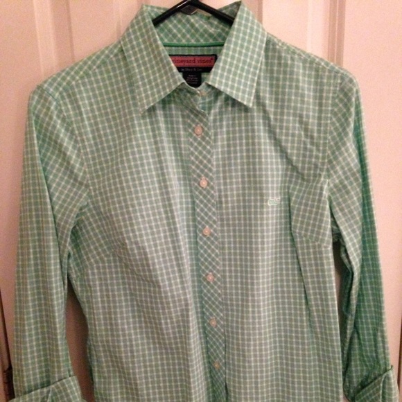 Vineyard Vines Button down