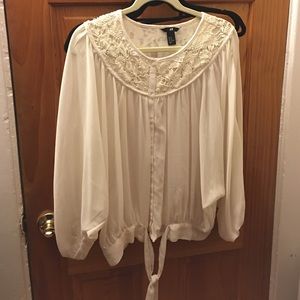 Ivory tied front button up peasant blouse!!