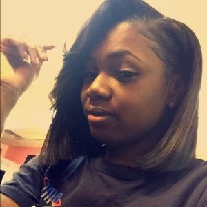 Meet your Posher, Aisha