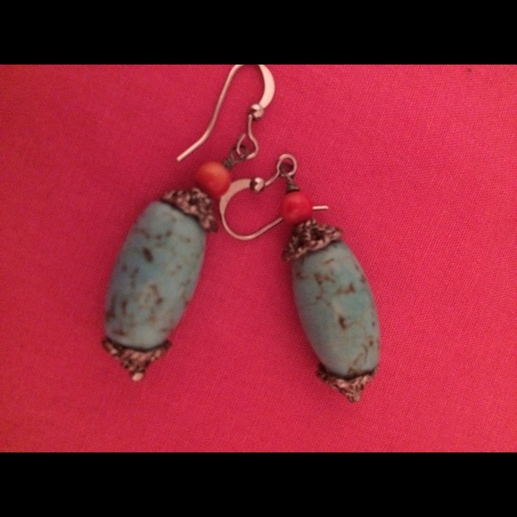 Jewelry - Picture 4 of 4