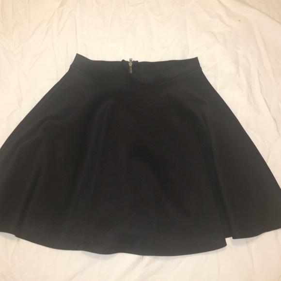 SKATER SKIRT/ CIRCLE SKIRT