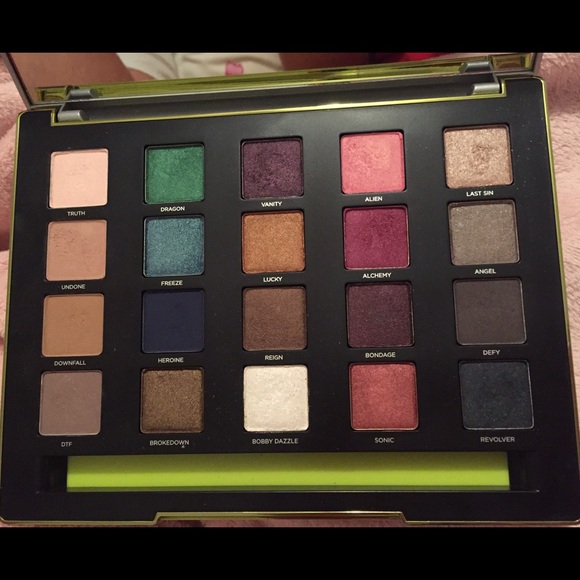 Urban Decay Vice Palette