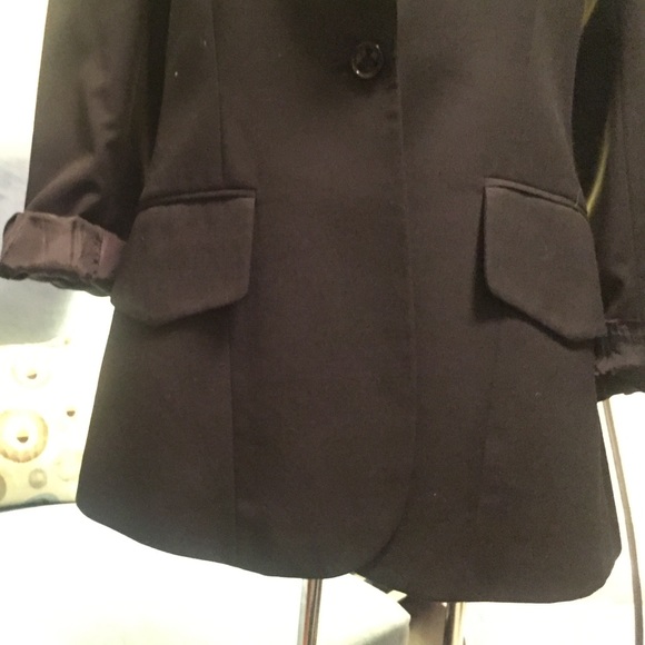 Blazer - Picture 2 of 3