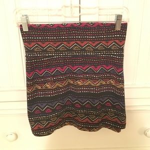 Patterned mini skirt