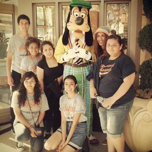 Meet your Posher, Edith