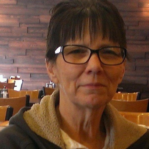 Meet your Posher, Pam