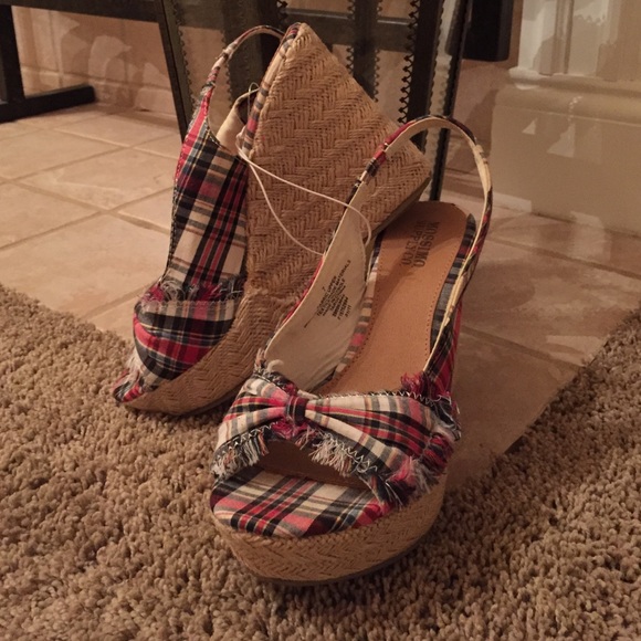 Never worn wedges!!!