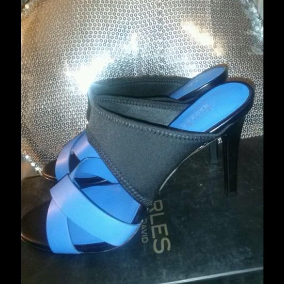 NEWCharles David Leather slip ons.Size 8 Avail - Picture 2 of 4