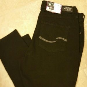 NWT Skinny Jeans