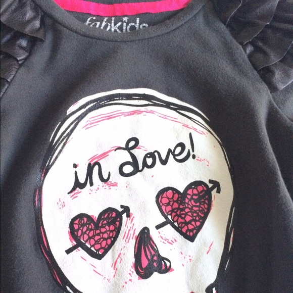 Girls Fabkids edgy top. Size: (Kids)Small 4 / 5 - Picture 4 of 4