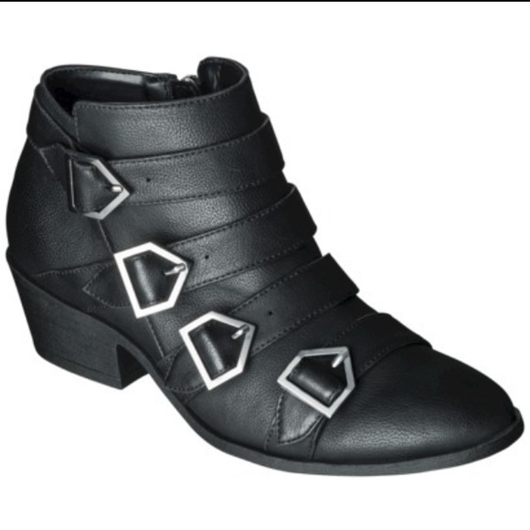 Sam & Libby buckle booties