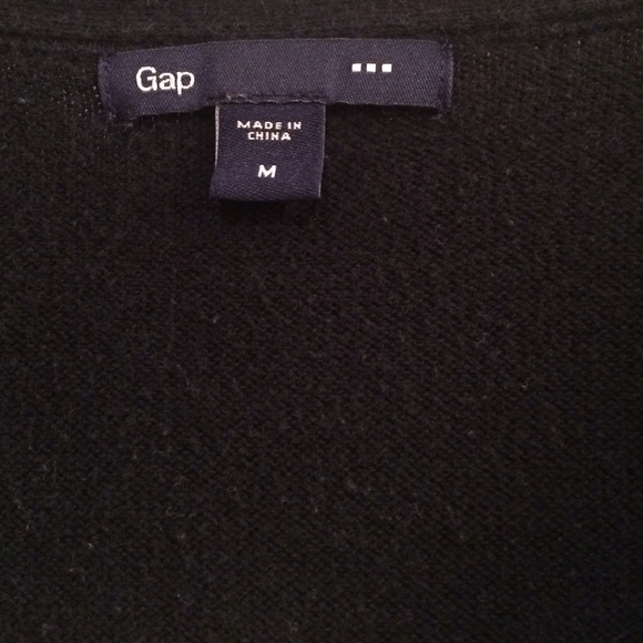 [Gap] Ruffle Front Sweater - Picture 2 of 4