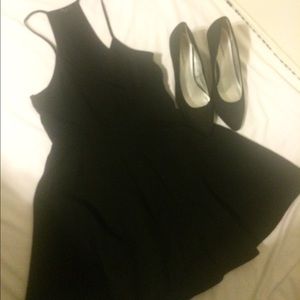 Forever 21 black night out dress
