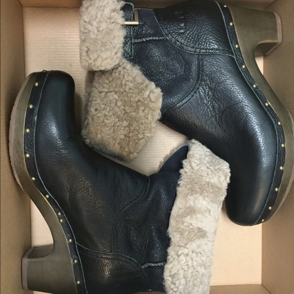 UGG Amoret Boots