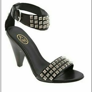 Ash Studded Heel