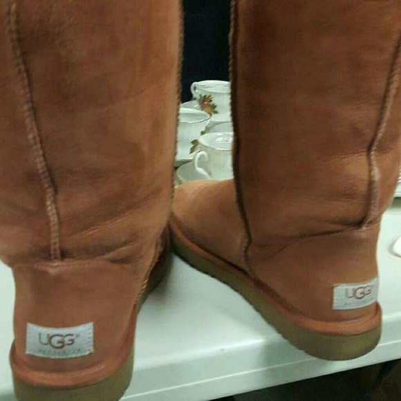 Classic tall ugg size 9 rusty pink color w box - Picture 3 of 4