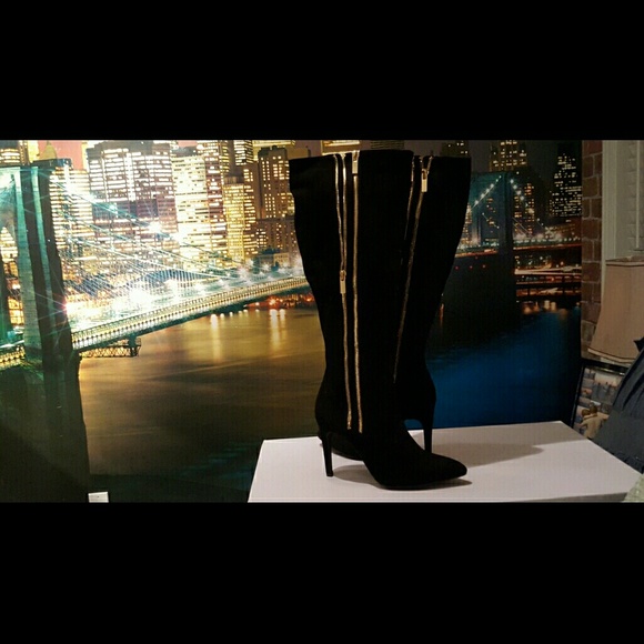 Black suede like heel boots - Picture 4 of 4