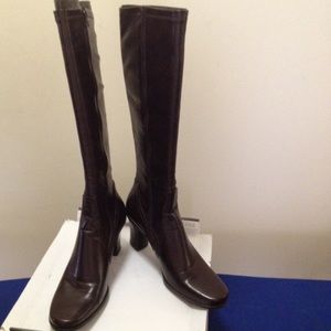 Sleek Franco Sarto Boots 👢NEVER WORN!