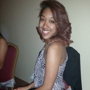 Meet your Posher, Franselena