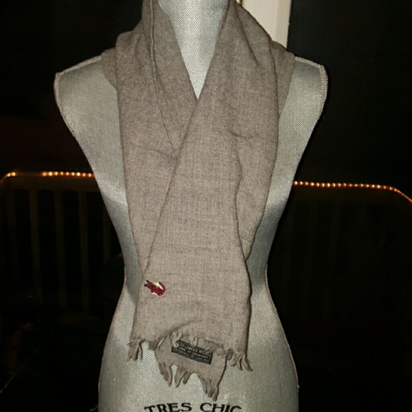 Grey scarf