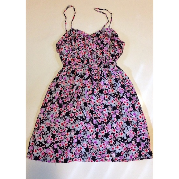 Forever 21 Floral Black and Pink/Purple/Red Dress