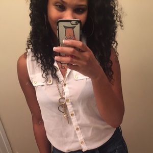 Meet your Posher, Jonea