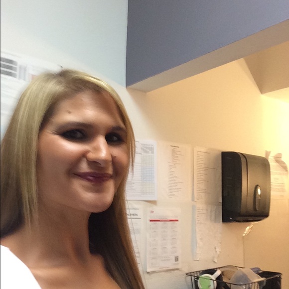 Meet your Posher, Toni