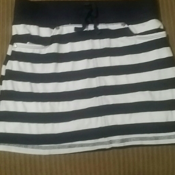 Childrens navy blue and white skirt