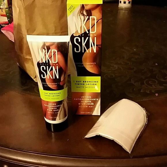 Nkd Skn self tanner